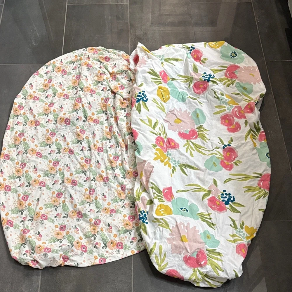 2 floral crib, Sheets